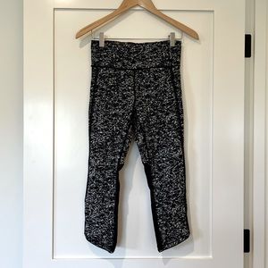 Lululemon Crop Legging 23”